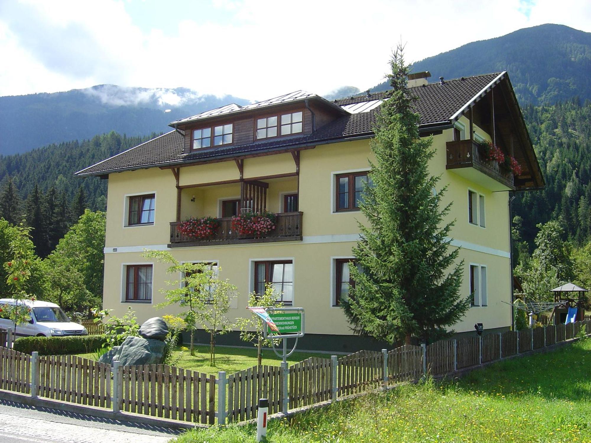 Ferienwohnungen Berger Kotschach-Mauthen Exterior photo